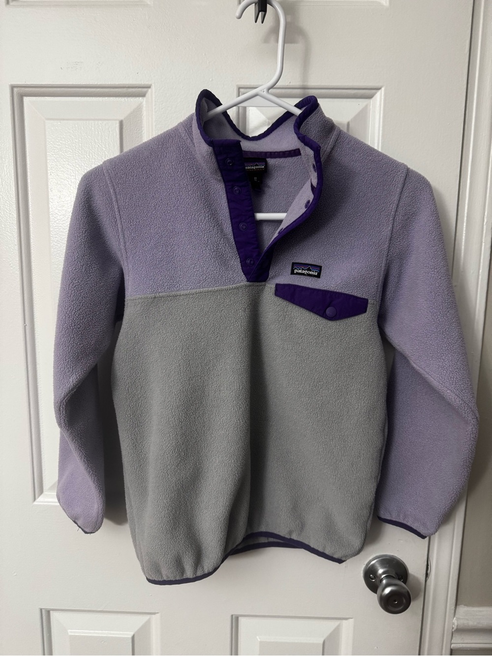 Patagonia SYNCHILLA Girls 10 Two-Tone Fleece Pullover - Lavender & Gray